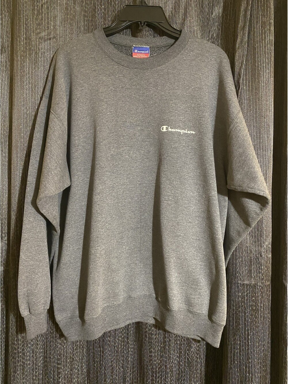 Champion Men's Size Large Dark Gray Crew Neck Sweatshirt